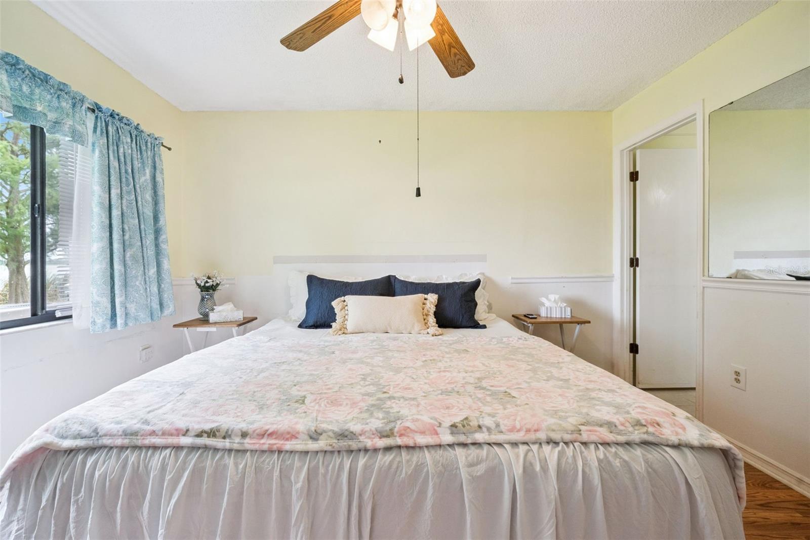 LAKE POINT LANDING - Residential