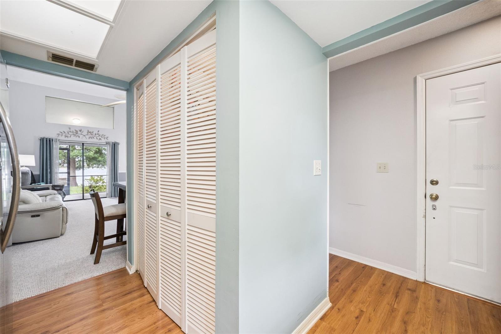LAKE POINT LANDING - Residential