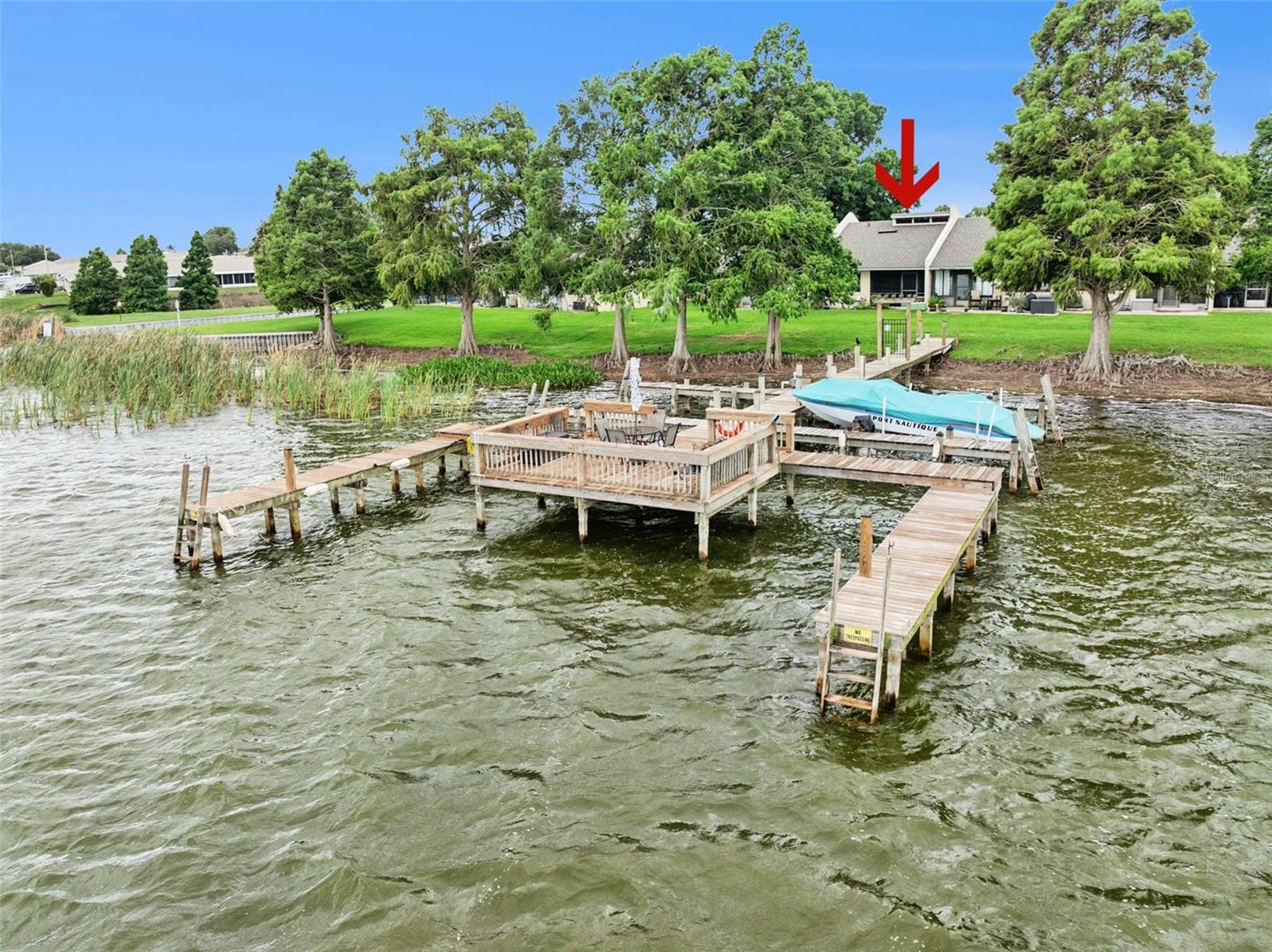 LAKE POINT LANDING - Residential