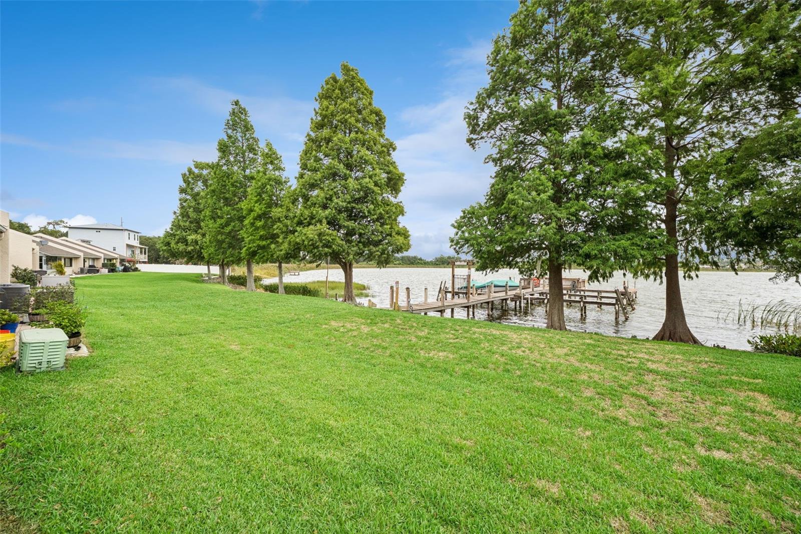 LAKE POINT LANDING - Residential