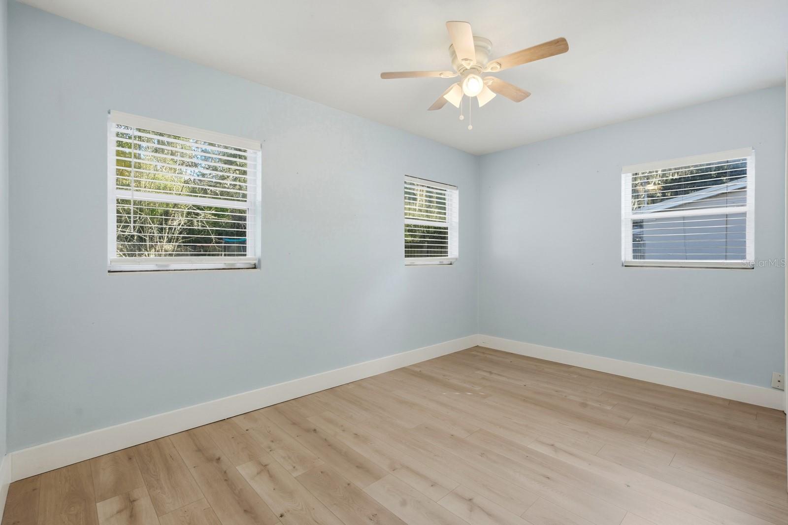 COUNTRY CLUB HEIGHTS - Residential