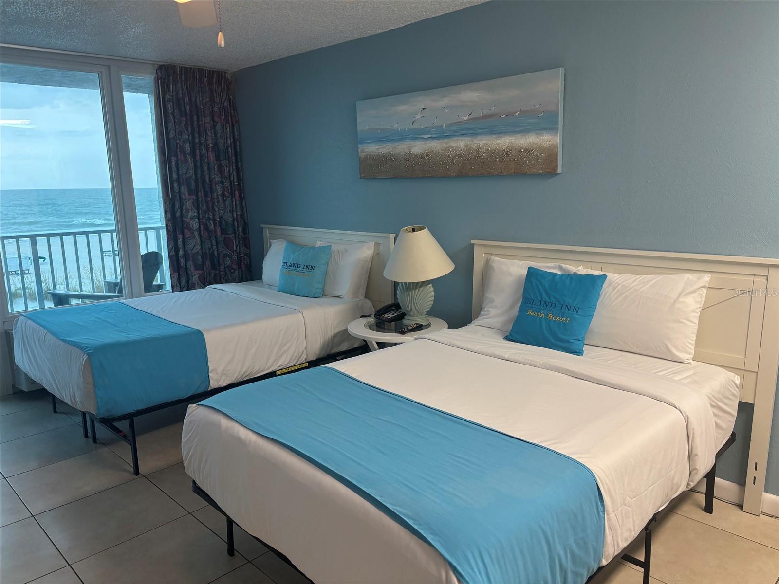 ISLAND INN CONDO - Residential