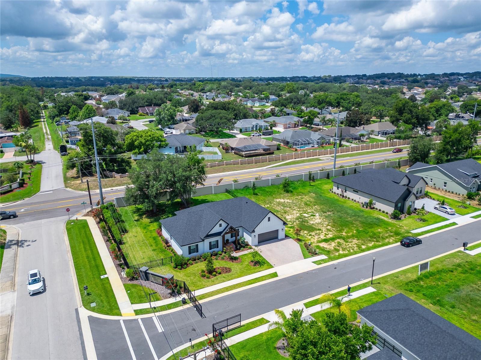 CLUBHOUSE HILLS ESTATES - Residential
