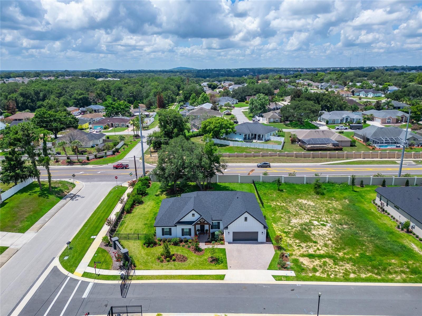 CLUBHOUSE HILLS ESTATES - Residential