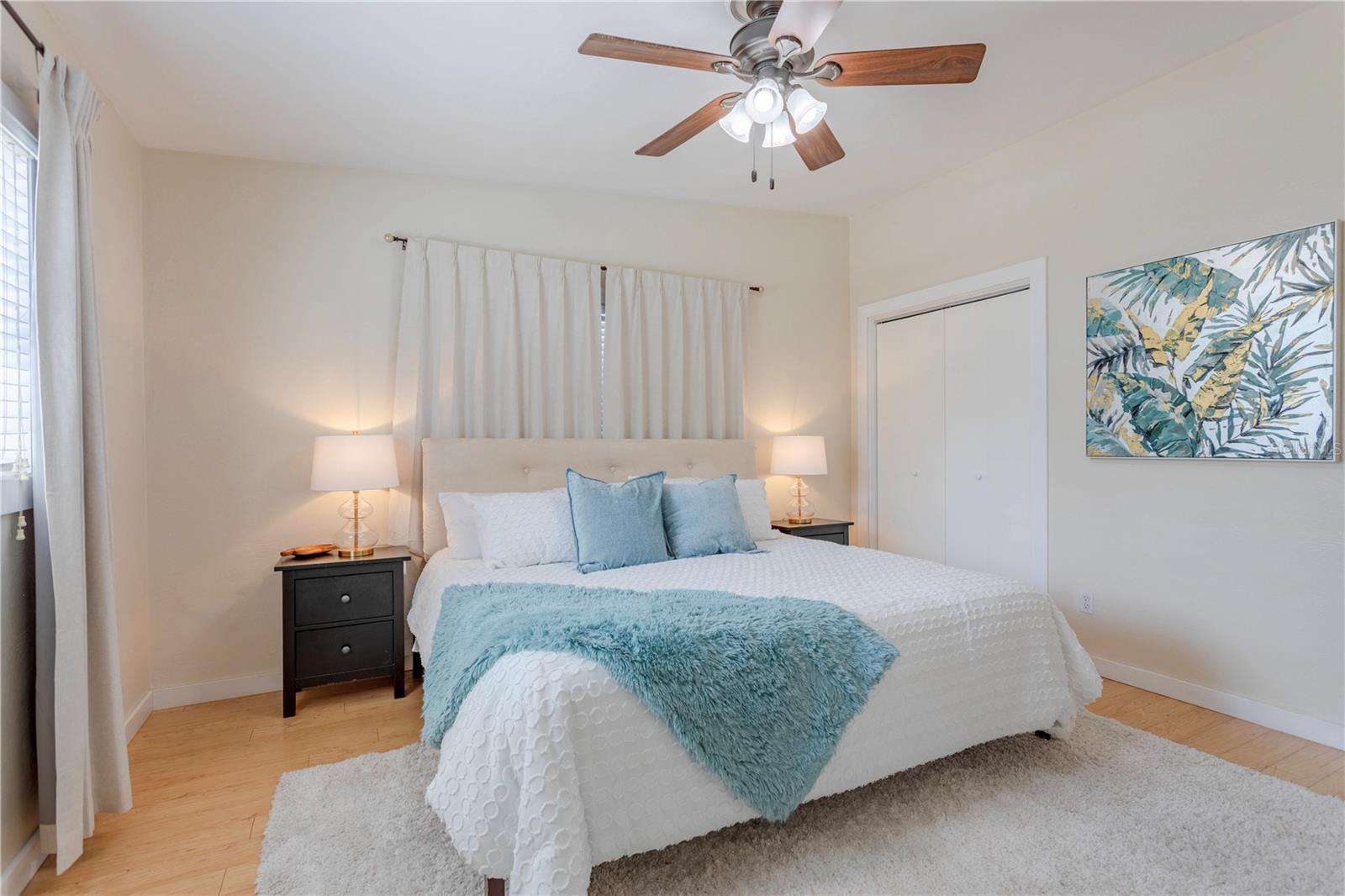 DOVER SHORES - Residential