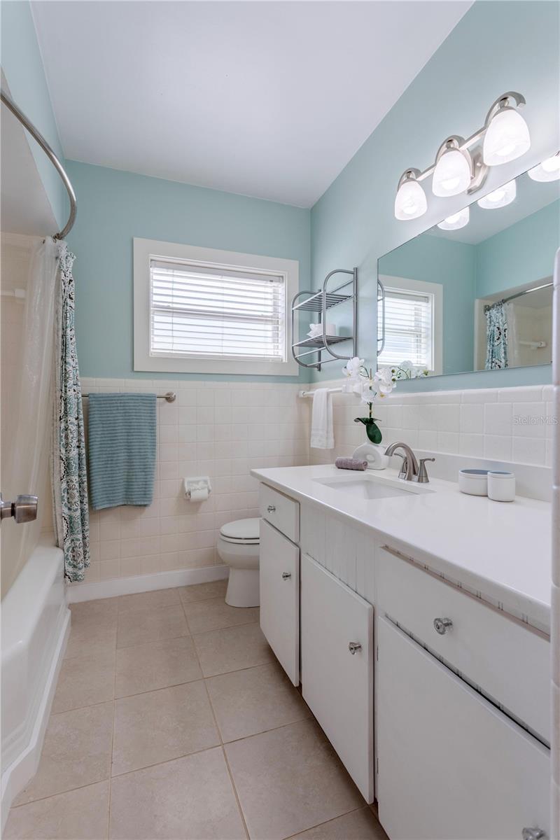DOVER SHORES - Residential