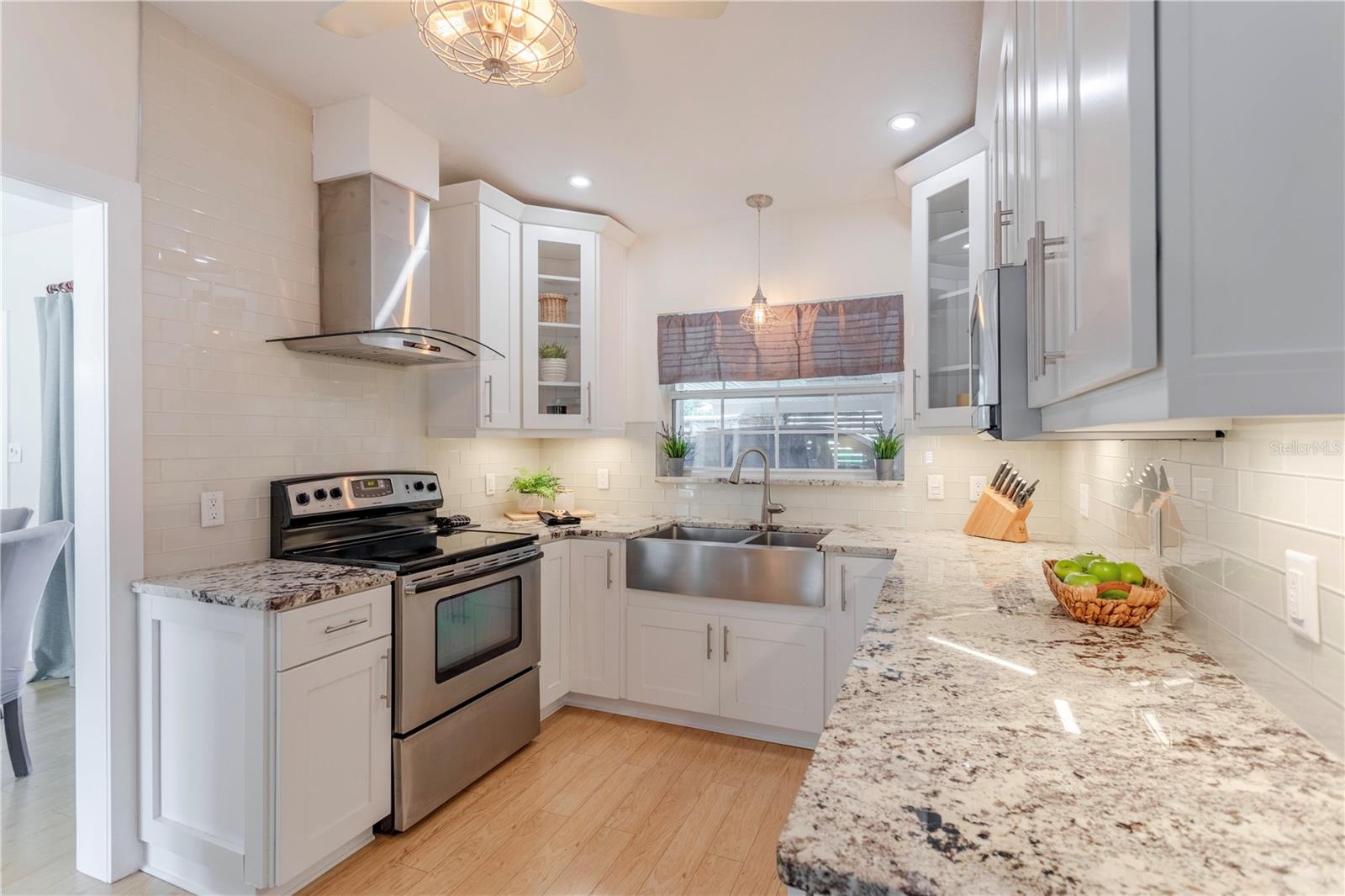 DOVER SHORES - Residential