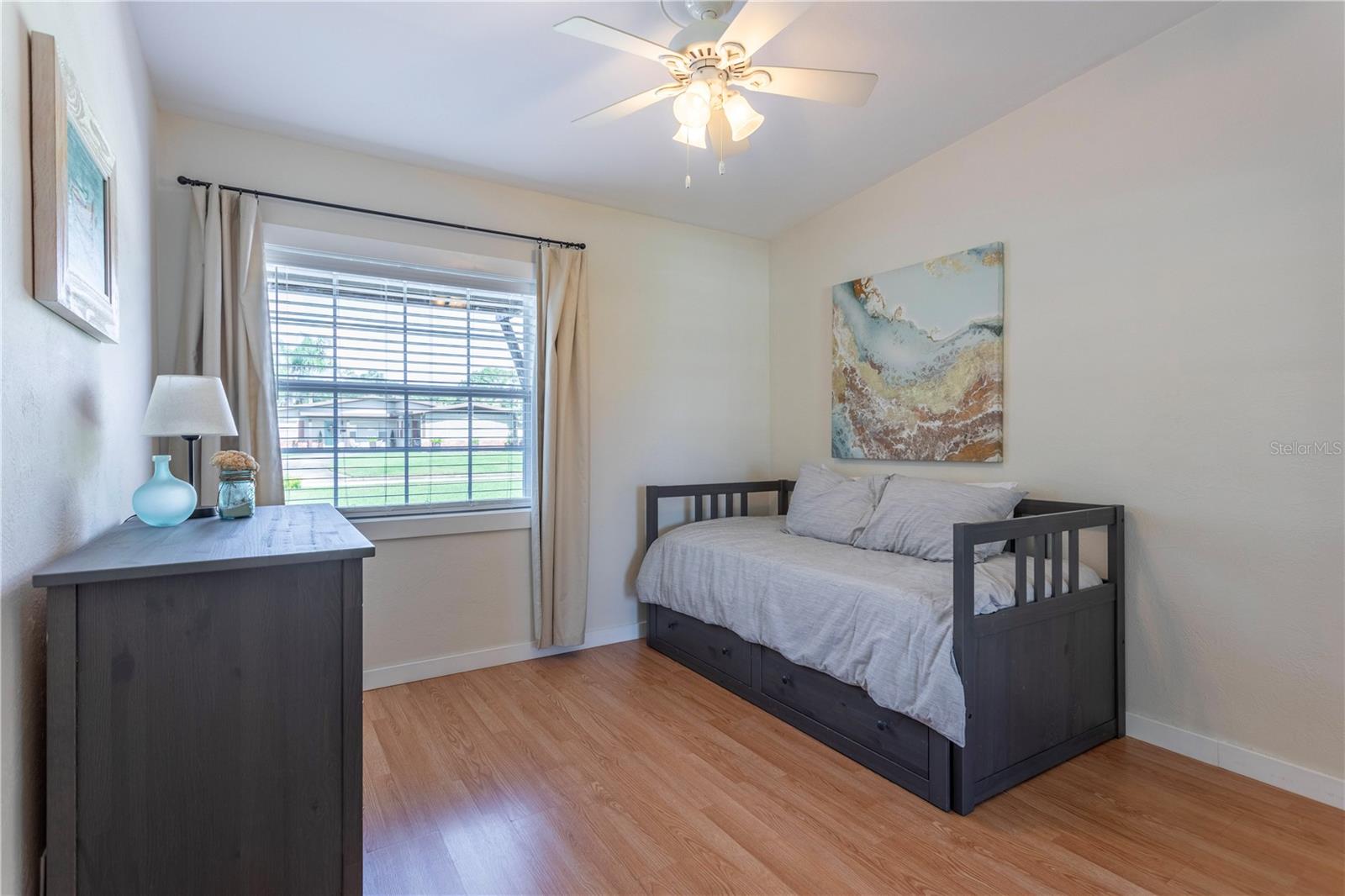 DOVER SHORES - Residential