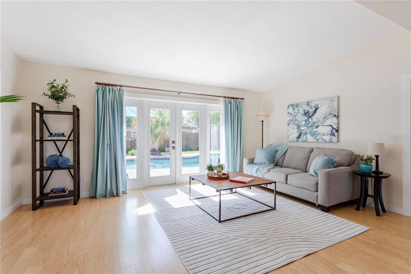 DOVER SHORES - Residential