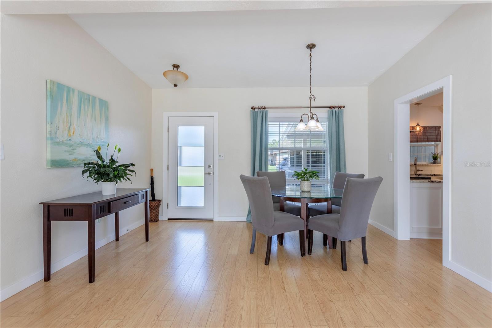DOVER SHORES - Residential