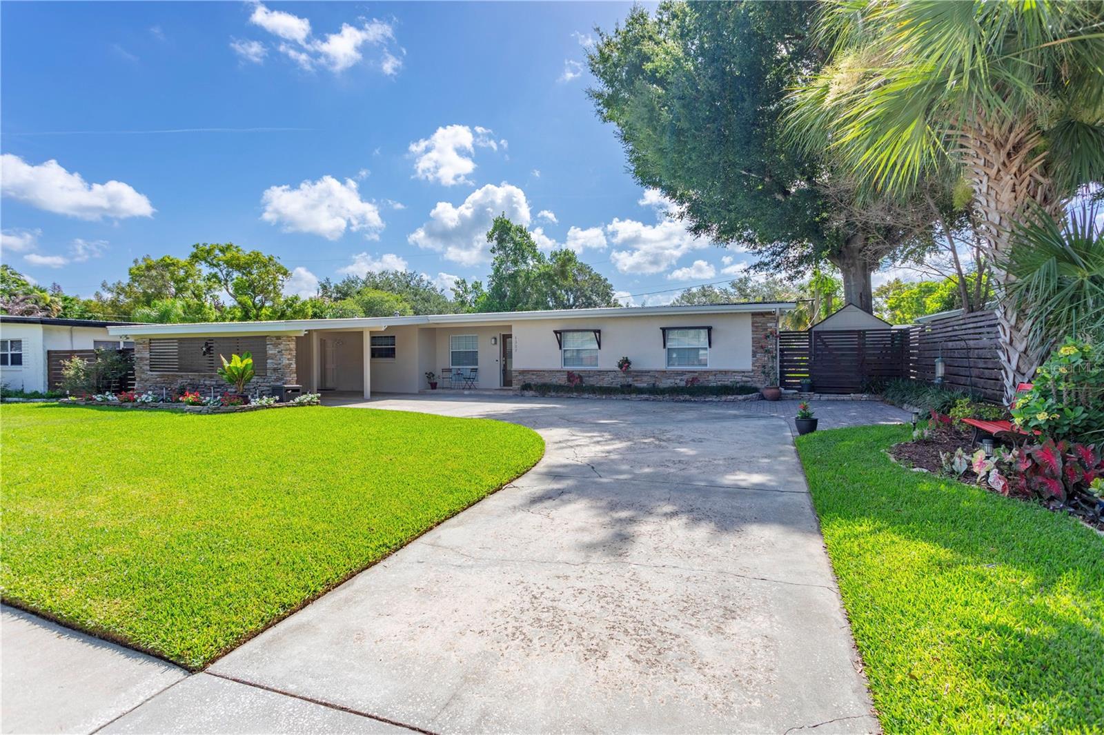 DOVER SHORES - Residential