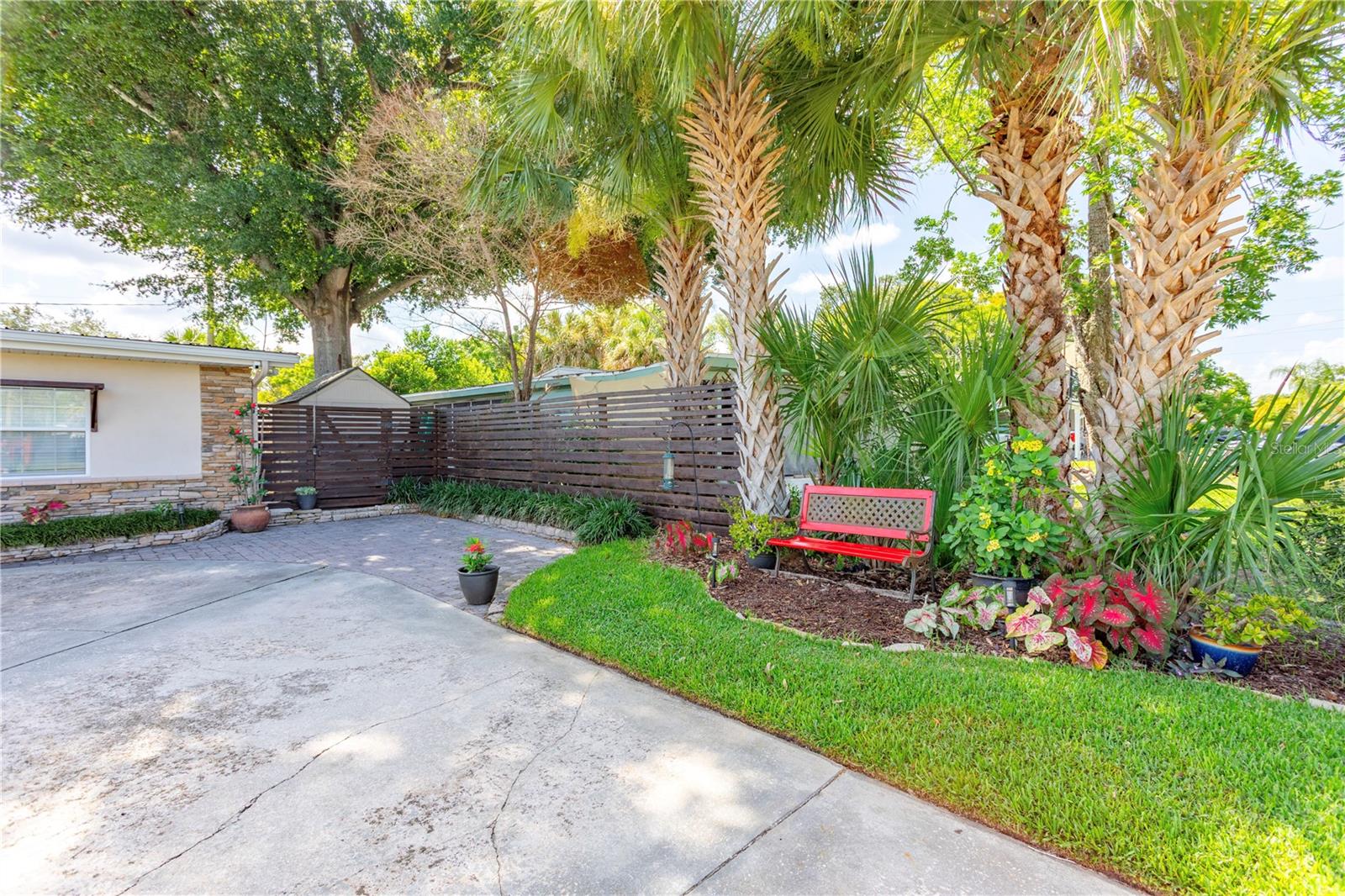 DOVER SHORES - Residential