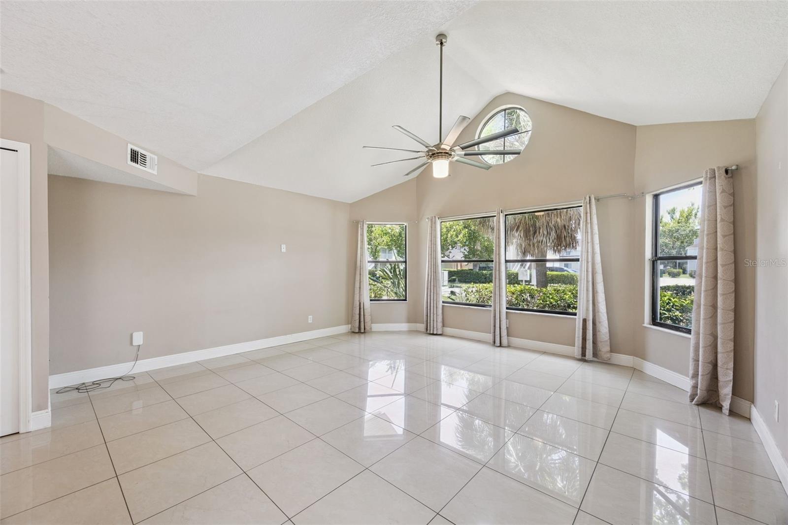 VILLAS AT SHADOW BAY THE - Residential Lease