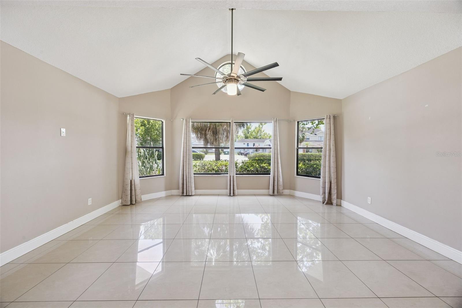 VILLAS AT SHADOW BAY THE - Residential Lease