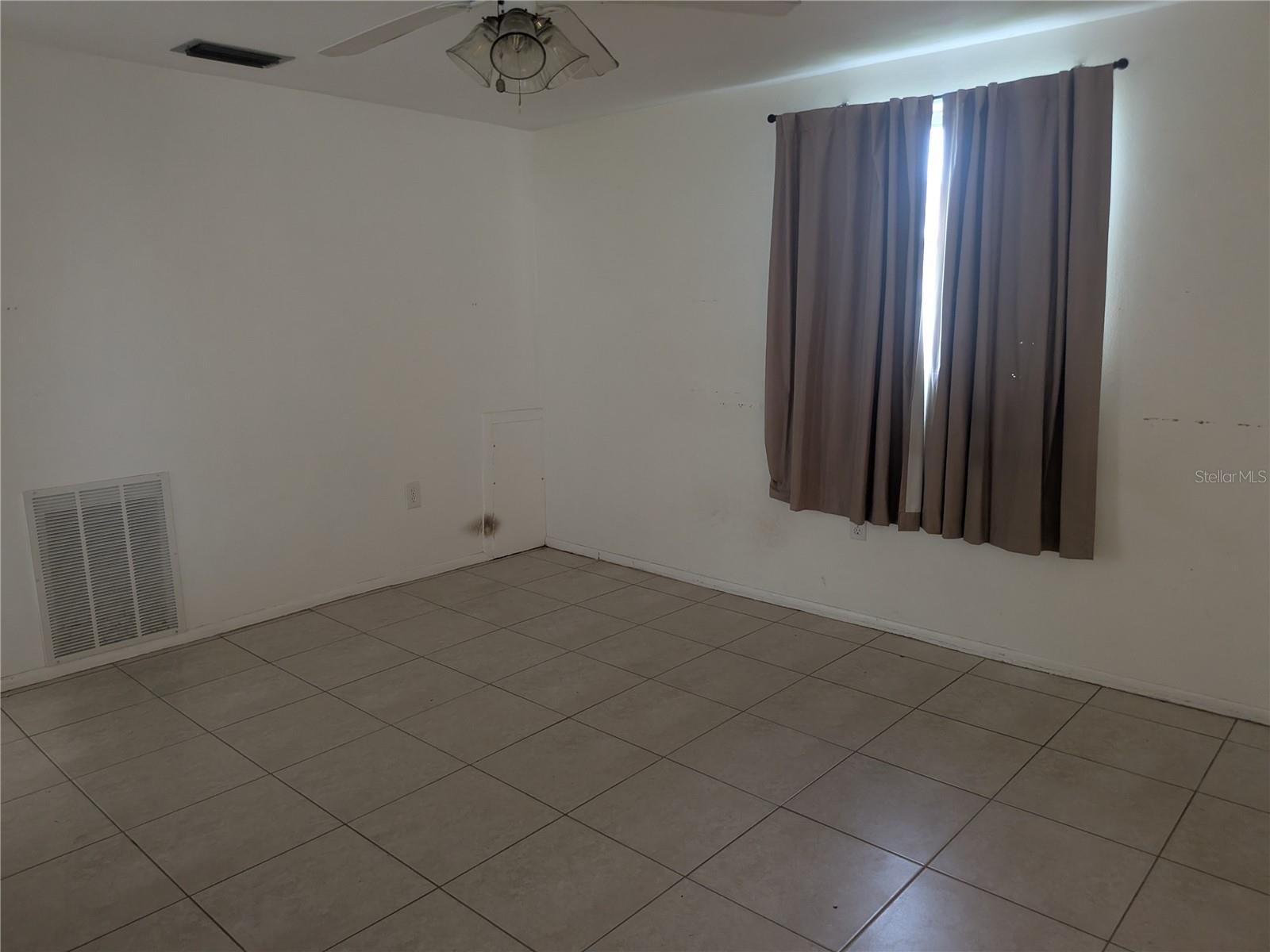 LEISURE BEACH - Residential