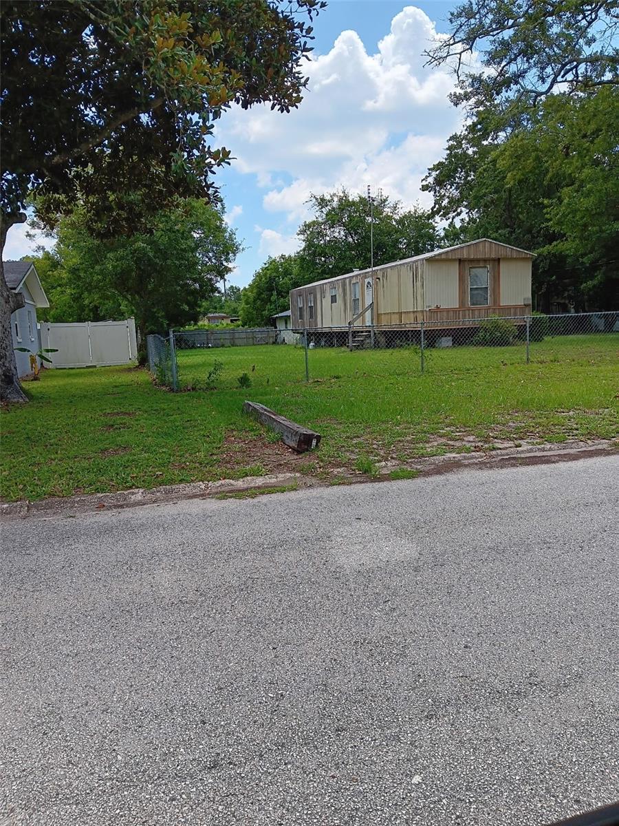 ARLINGTON GREEN - Residential