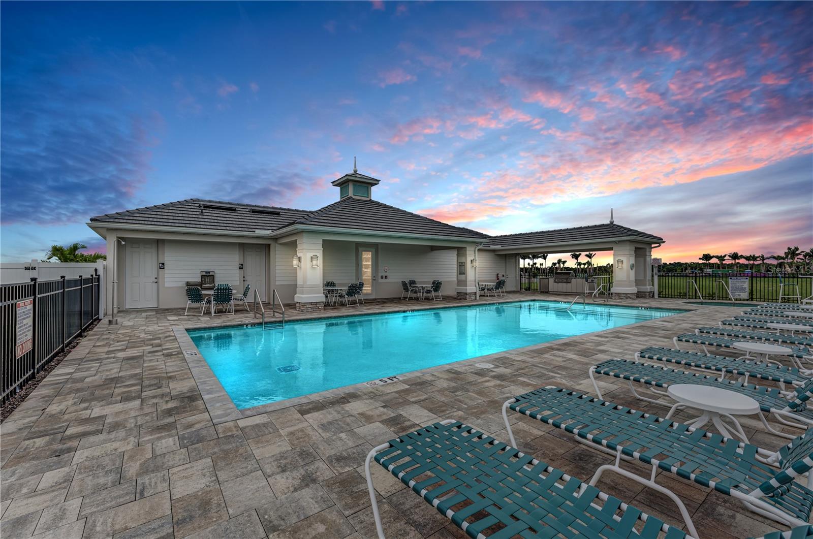 WATERCOLOR PLACE I - Residential