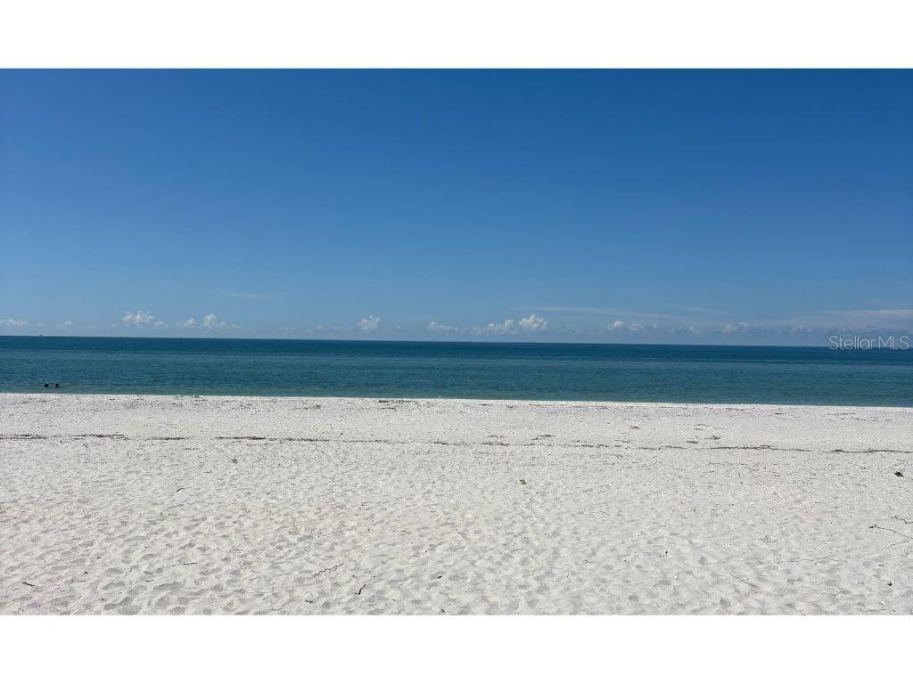 GULF ESTATES - Land