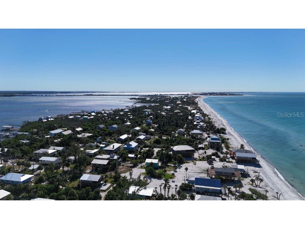 GULF ESTATES - Land
