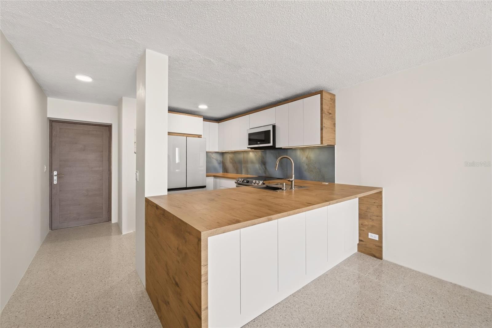 CONDOMINIO LAS GAVIOTAS - Residential