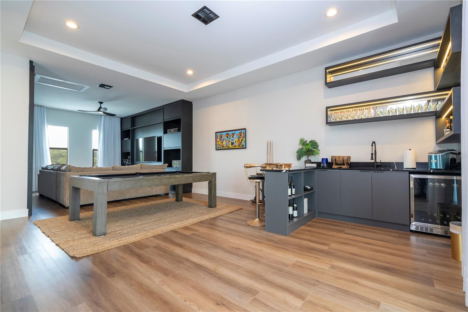 BELLA COLLINA EAST SUB - Residential