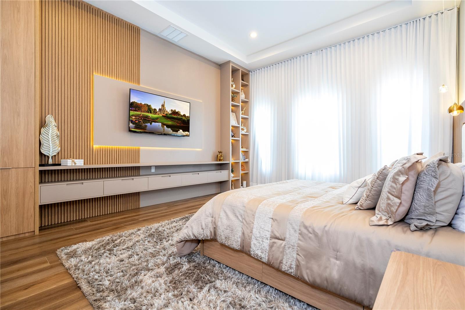 BELLA COLLINA EAST SUB - Residential