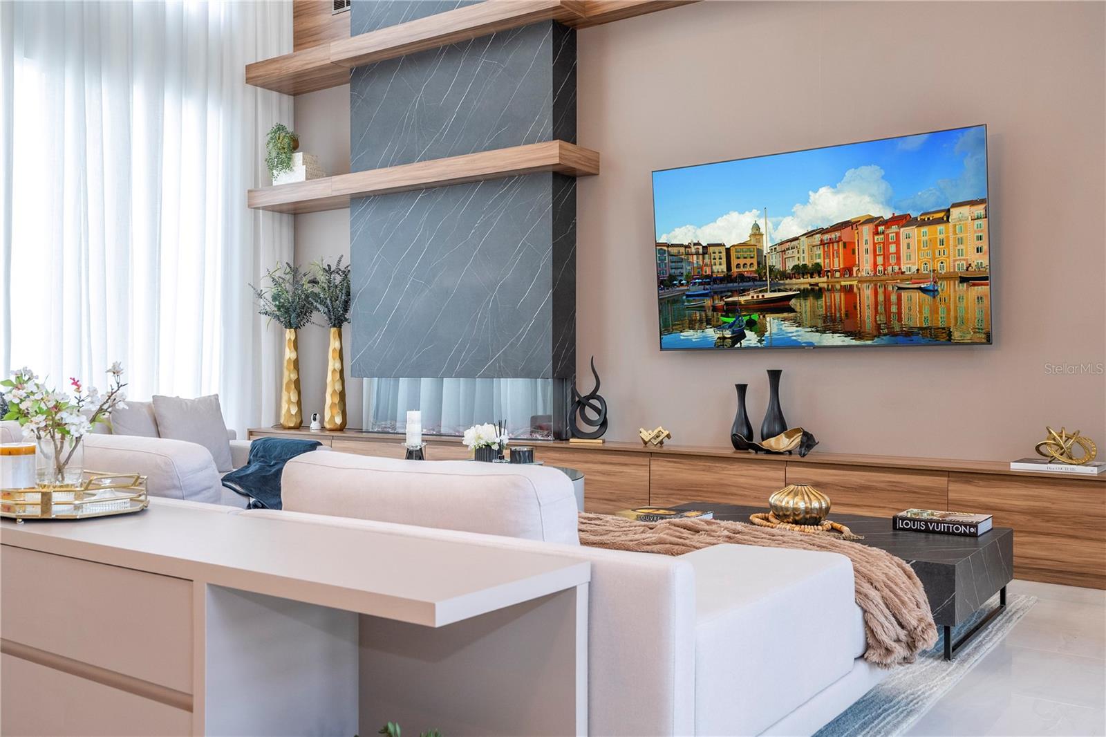 BELLA COLLINA EAST SUB - Residential