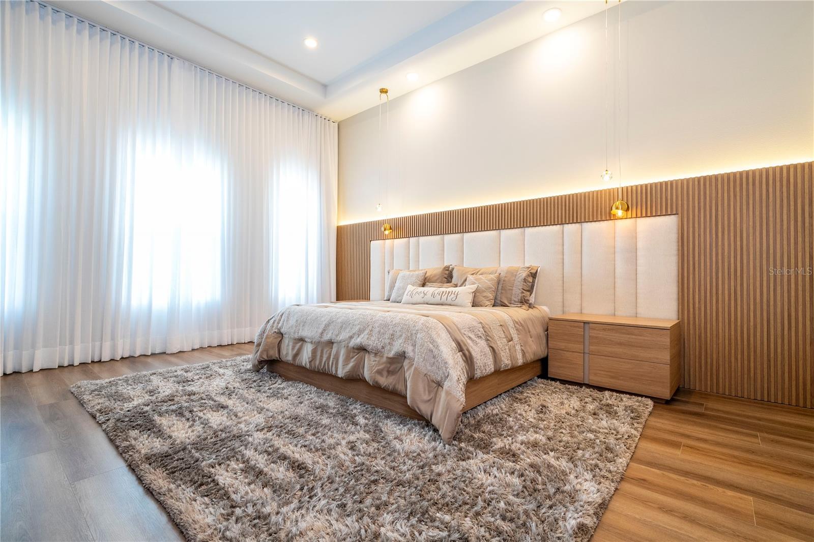 BELLA COLLINA EAST SUB - Residential