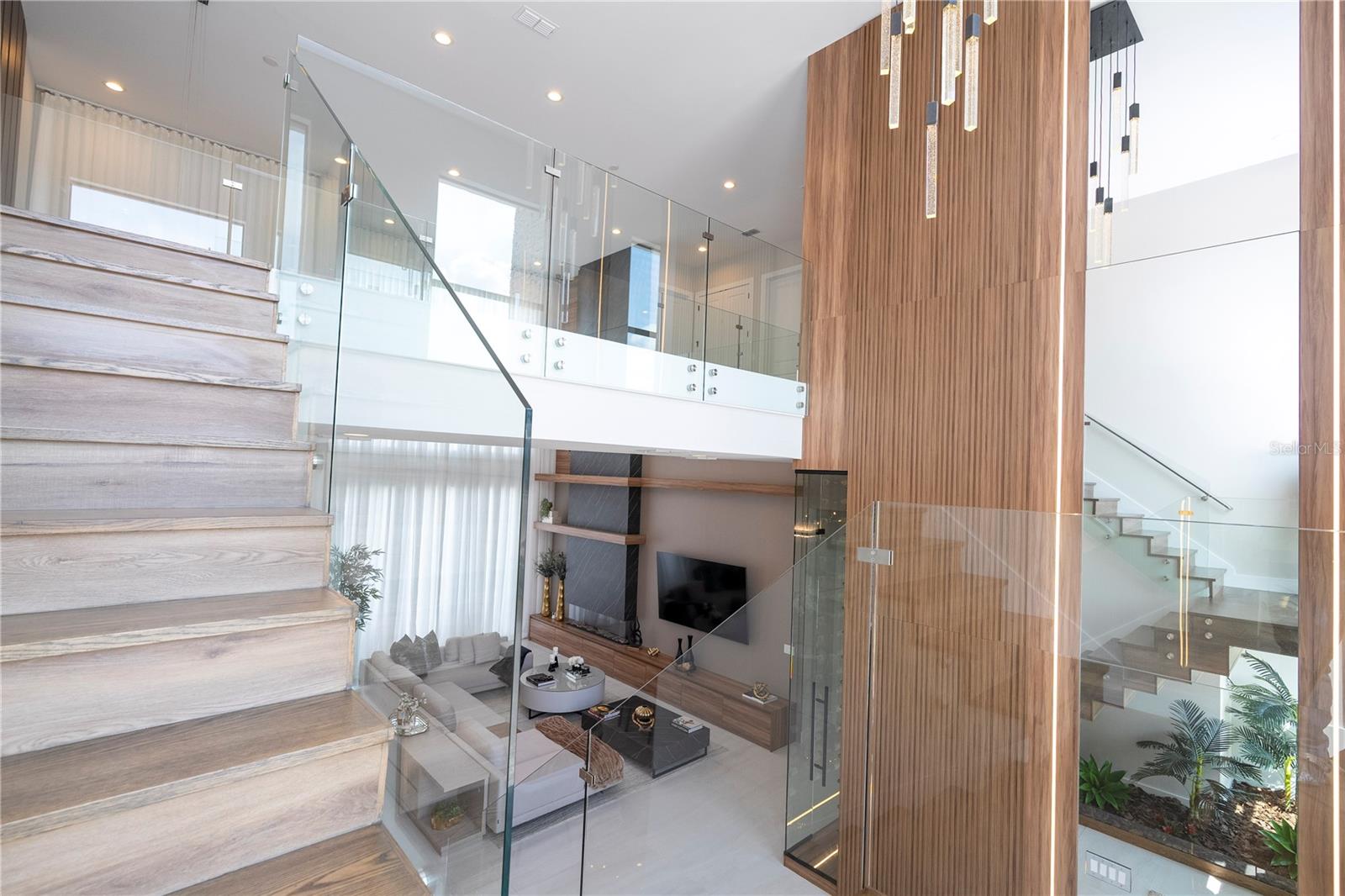 BELLA COLLINA EAST SUB - Residential