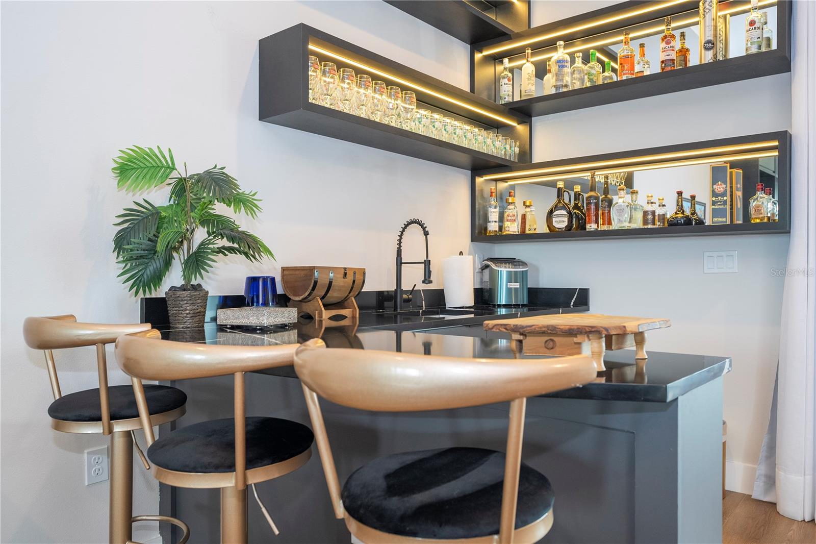 BELLA COLLINA EAST SUB - Residential