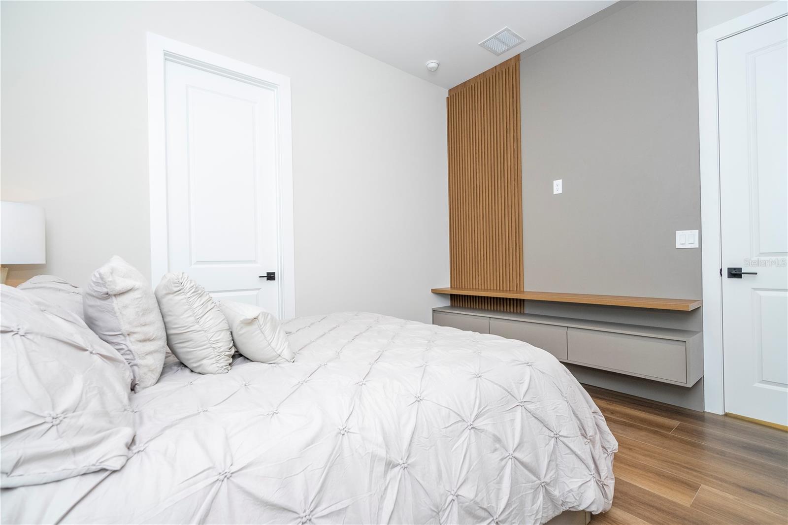 BELLA COLLINA EAST SUB - Residential