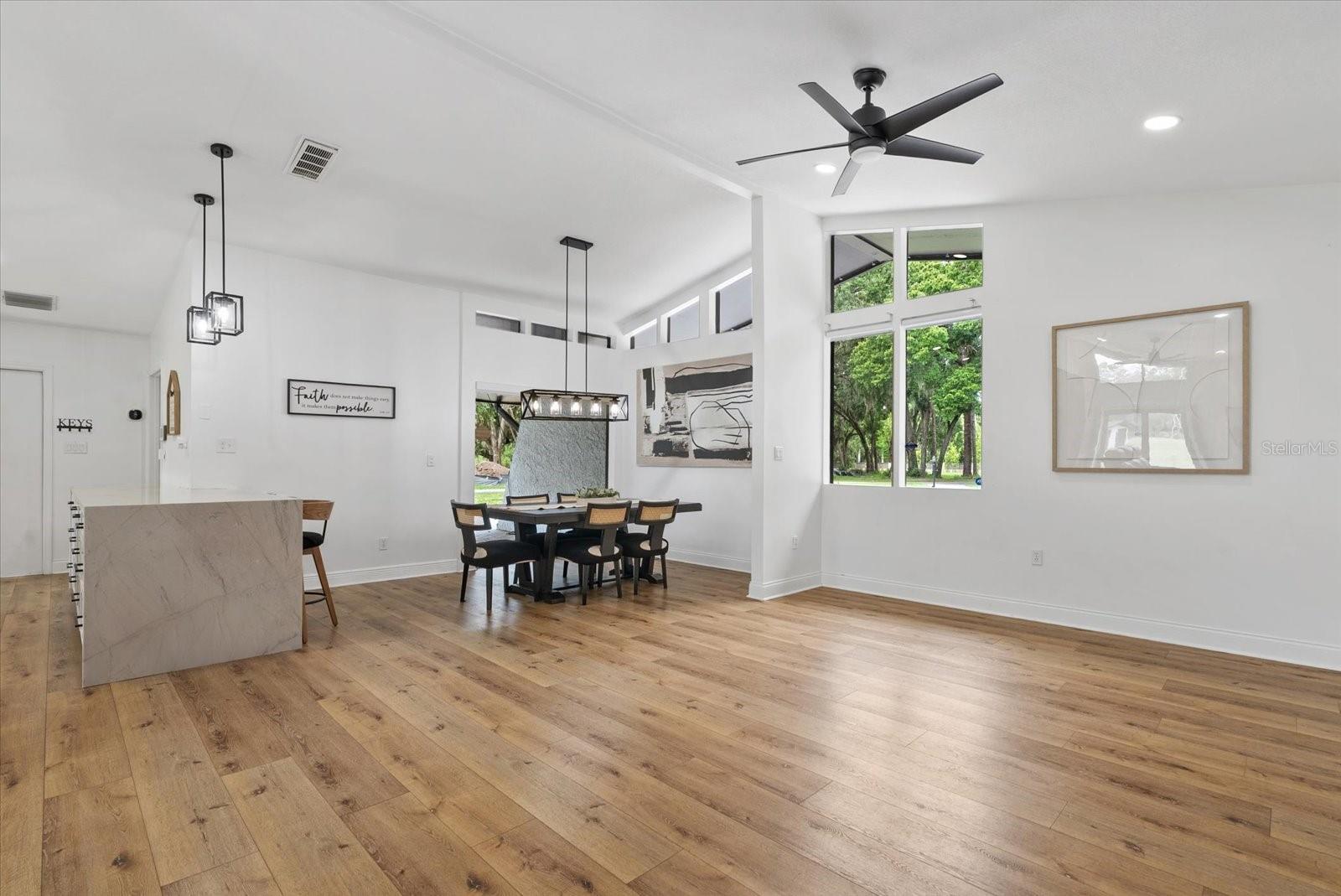 CRENSHAW LAKES - Residential