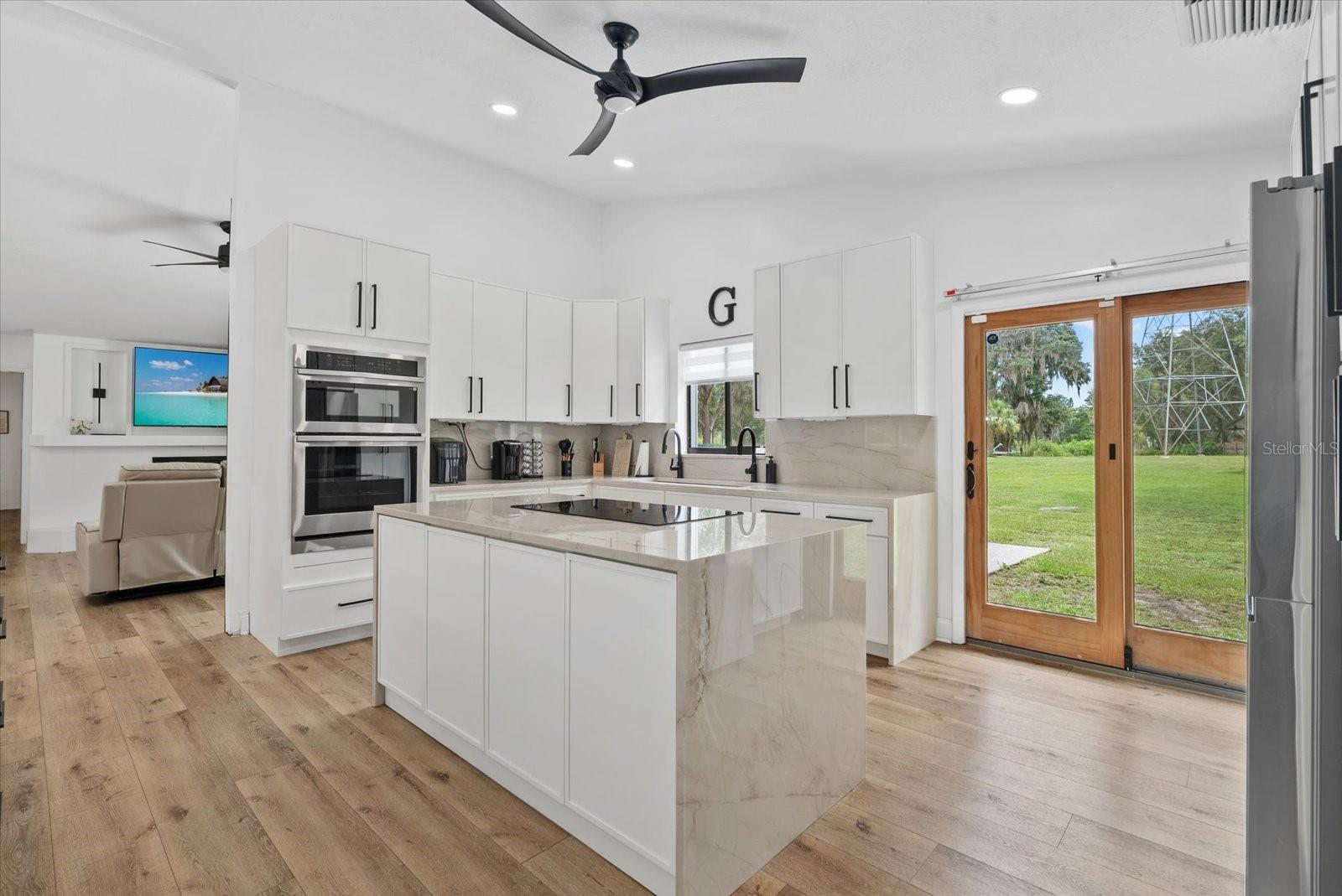 CRENSHAW LAKES - Residential