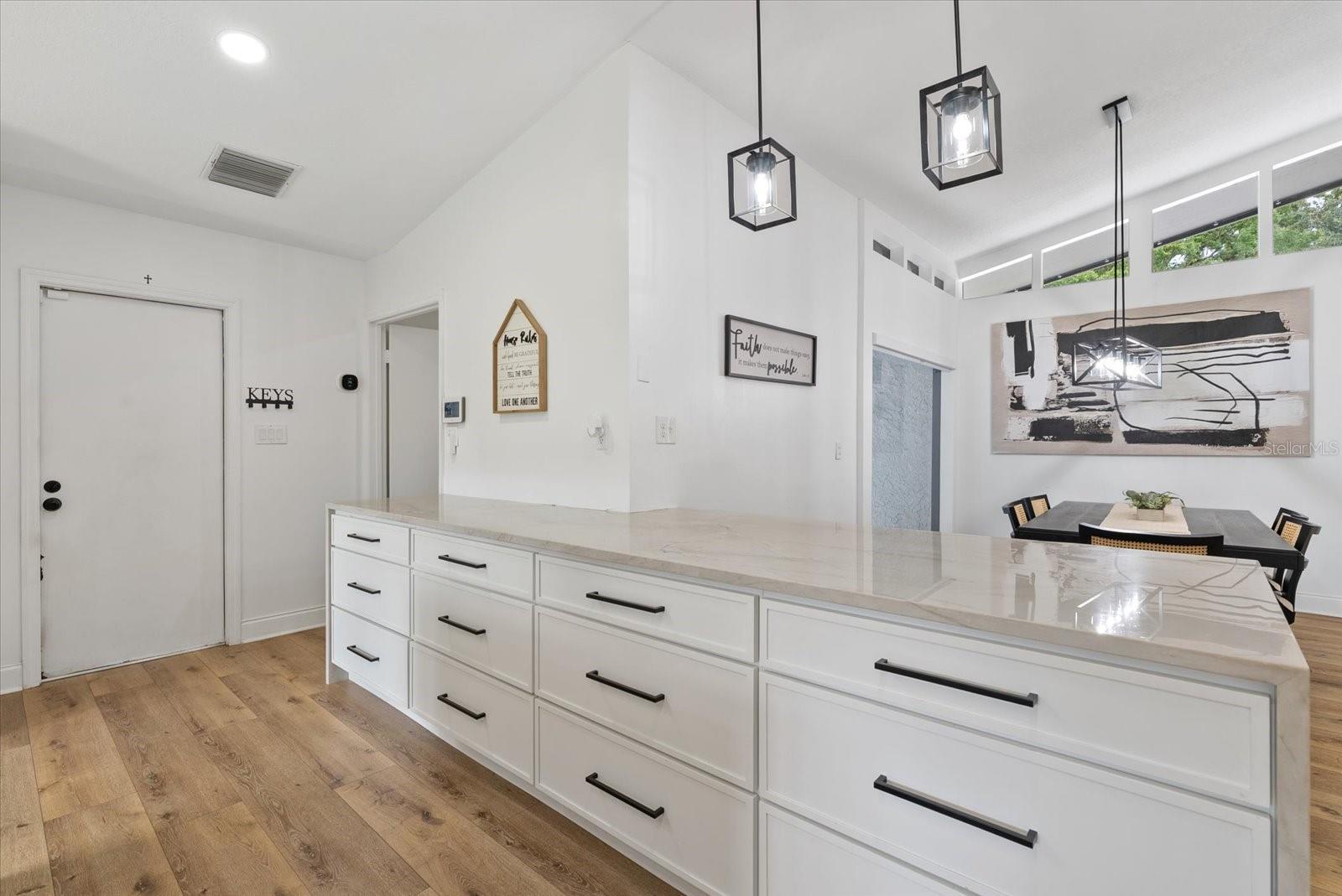 CRENSHAW LAKES - Residential