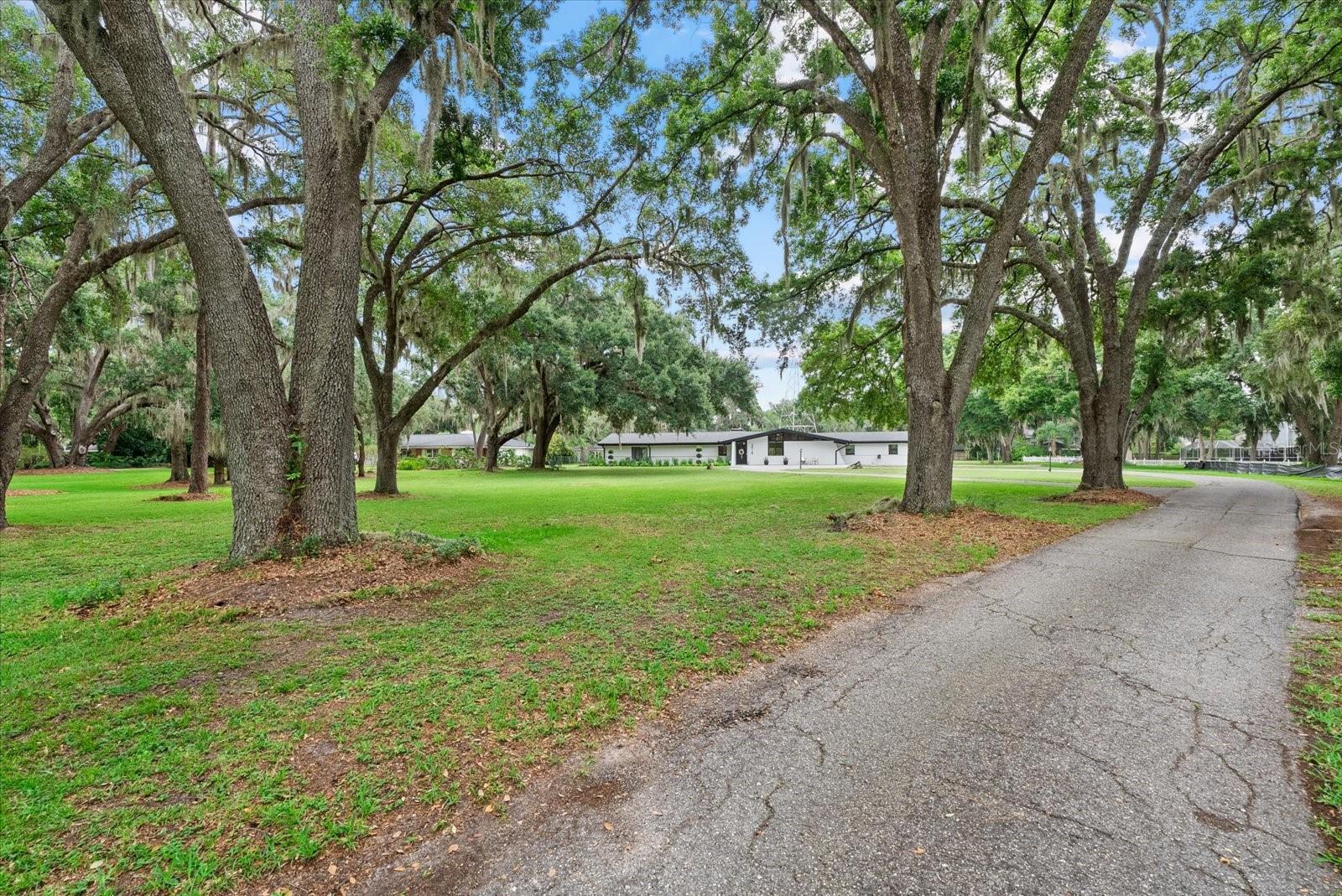 CRENSHAW LAKES - Residential