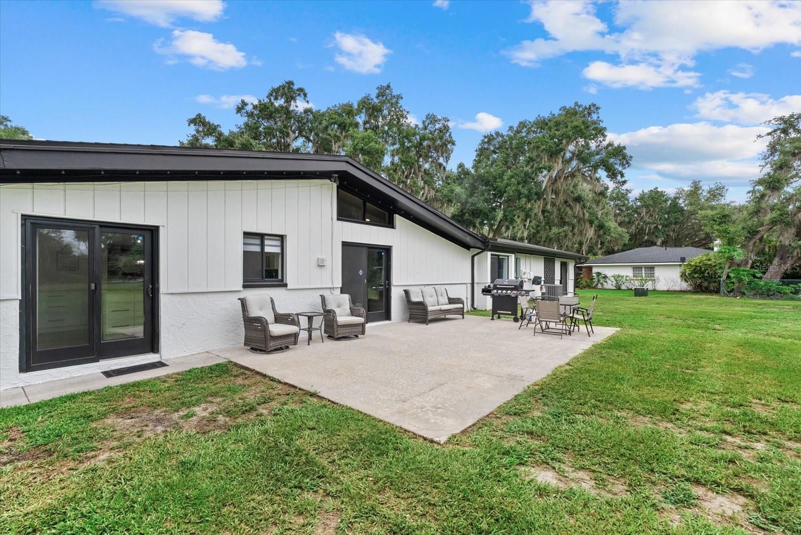 CRENSHAW LAKES - Residential