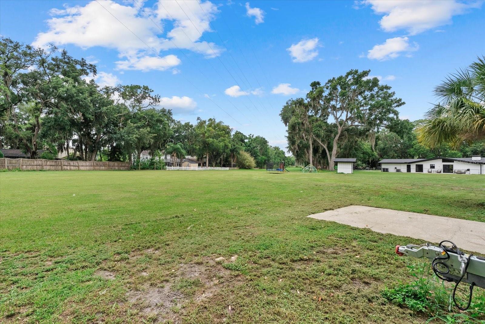 CRENSHAW LAKES - Residential