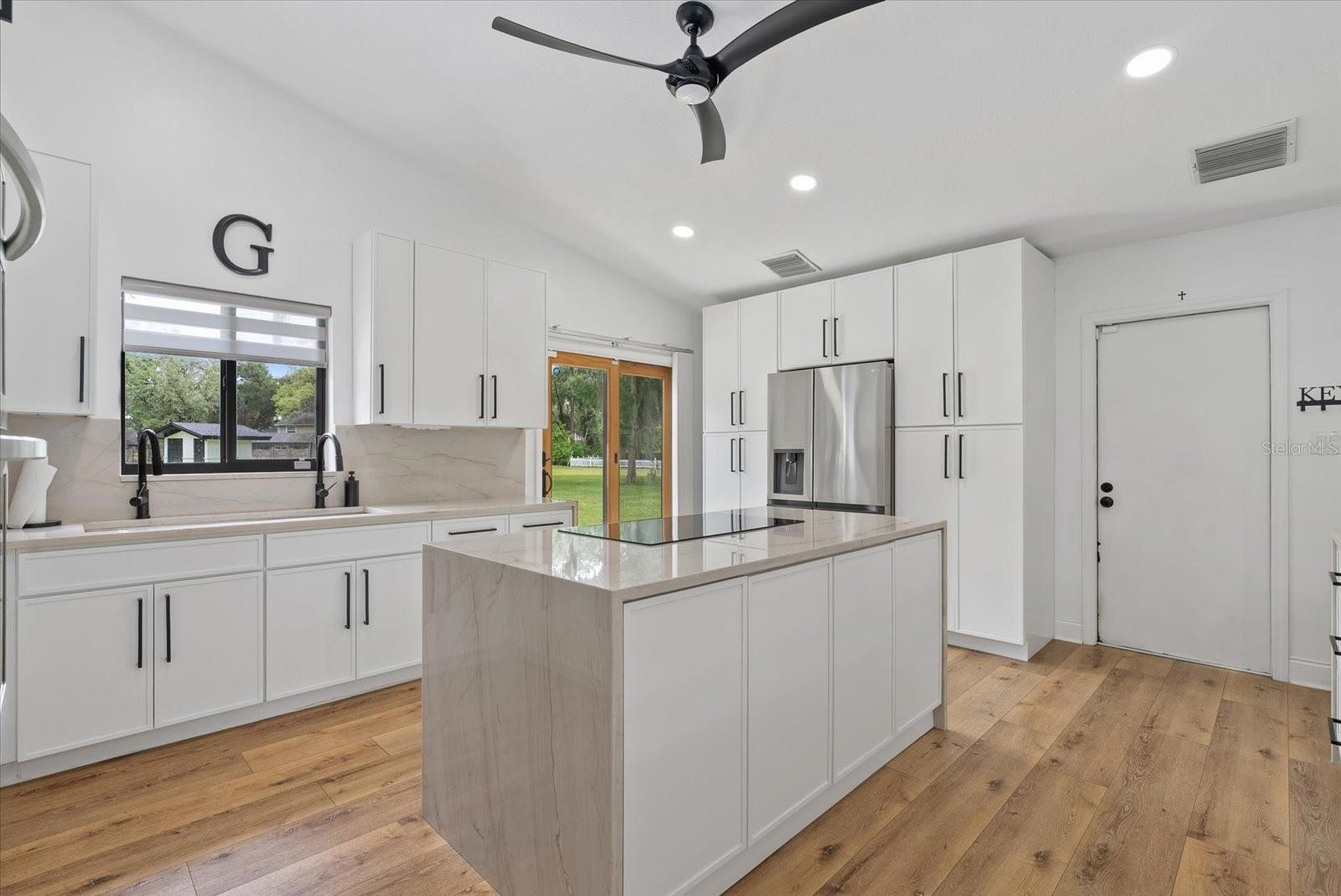 CRENSHAW LAKES - Residential