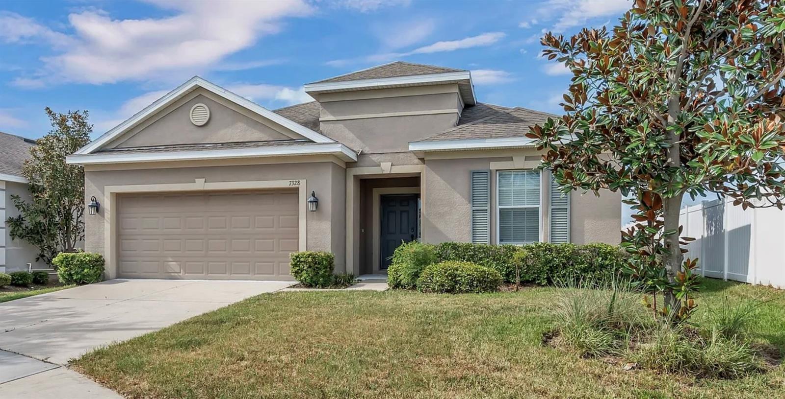 Great opportunity for a move in ready home!  Established home in an established neighborhood!  Beautiful open concept home with wood like tile and vinyl throughout.  Large master bedroom and expansive bathroom with walk in shower.  The kitchen has beautiful decorative backsplash and all stainless appliances.  There is a nice screen porch on the back.