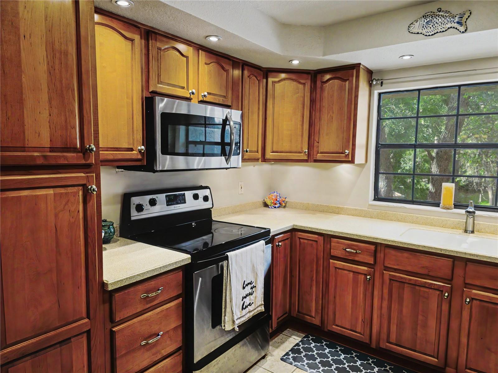LOS PRADOS CONDO - Residential