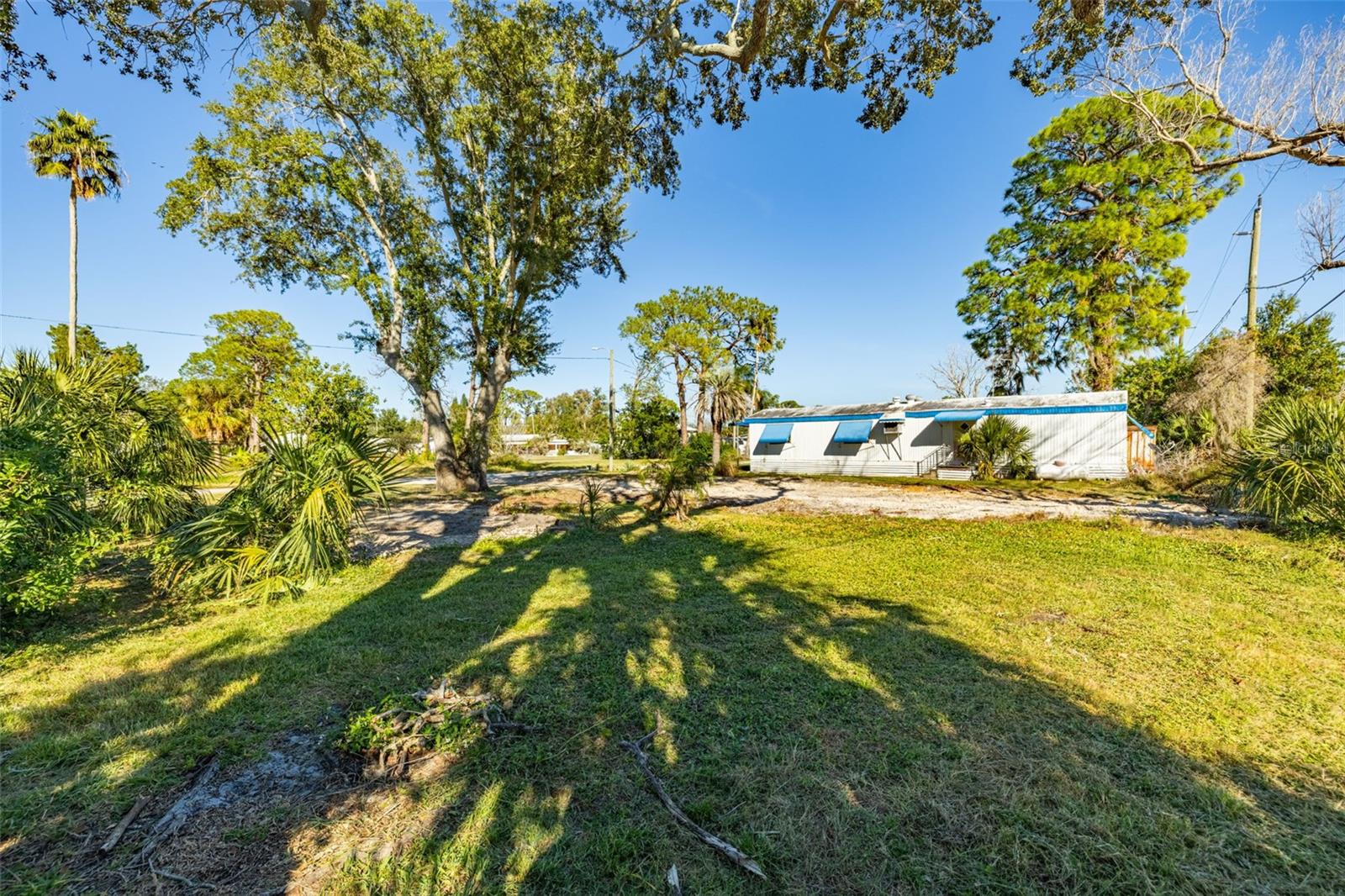 EDGEWATER GARDENS - Land