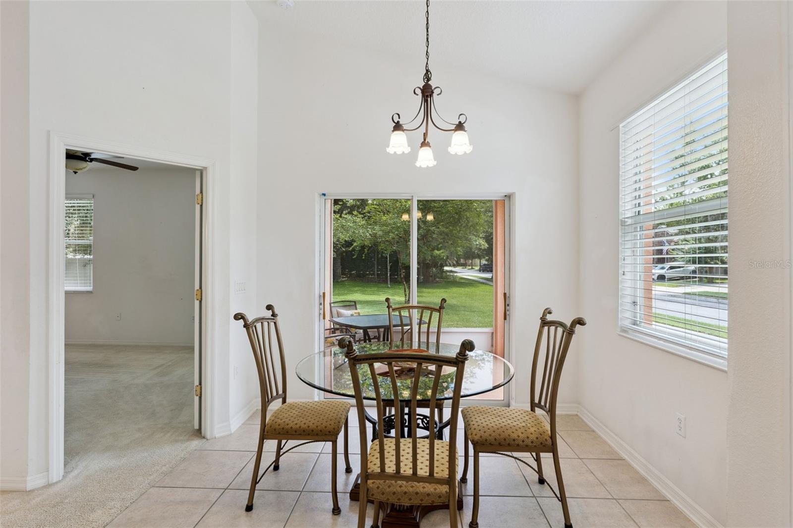MOSS PARK RIDGE - Residential