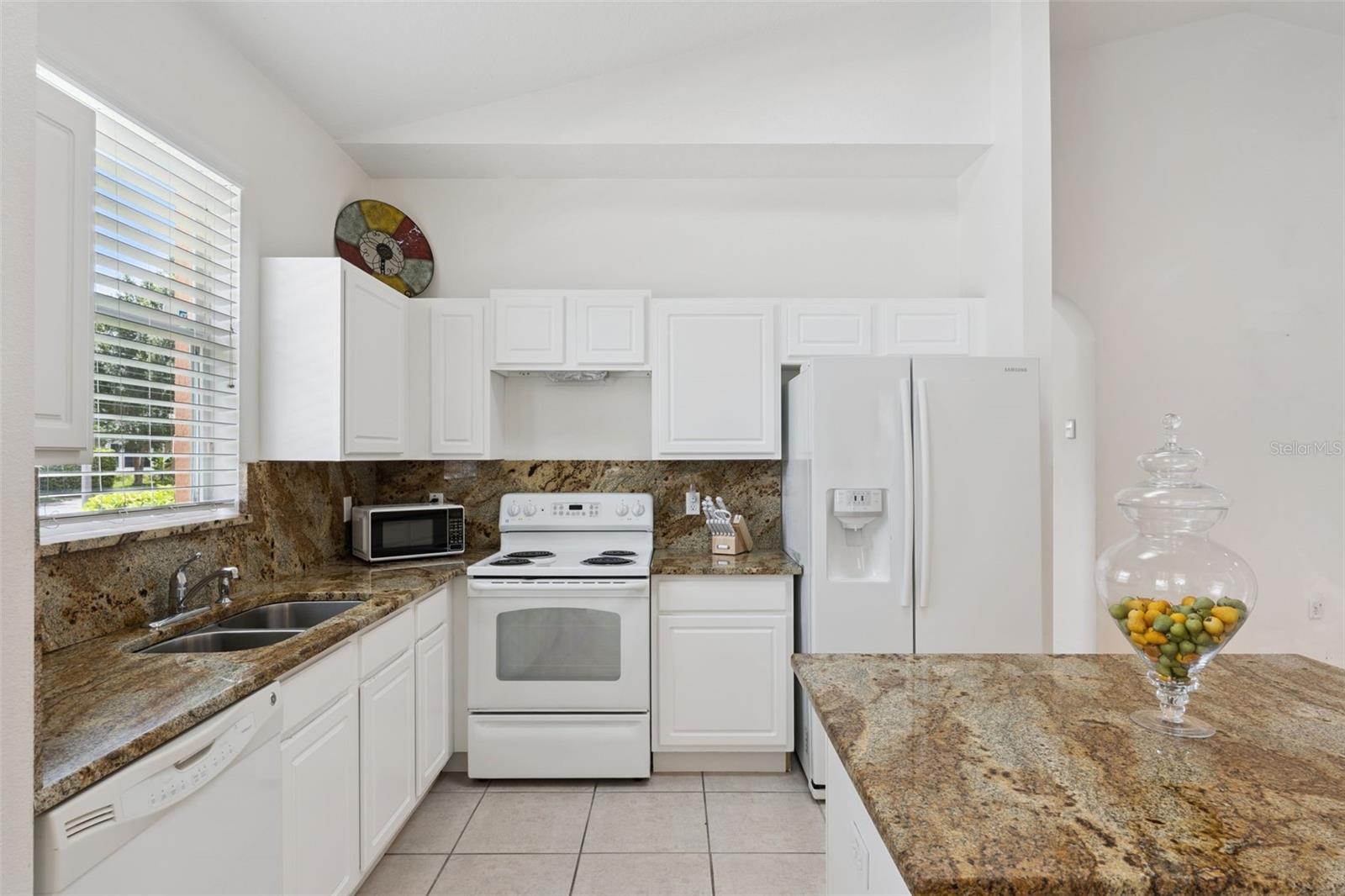 MOSS PARK RIDGE - Residential