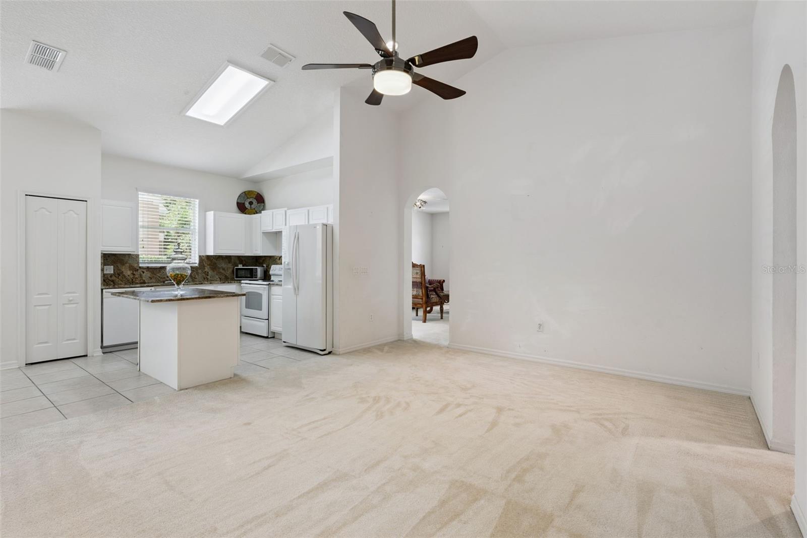 MOSS PARK RIDGE - Residential