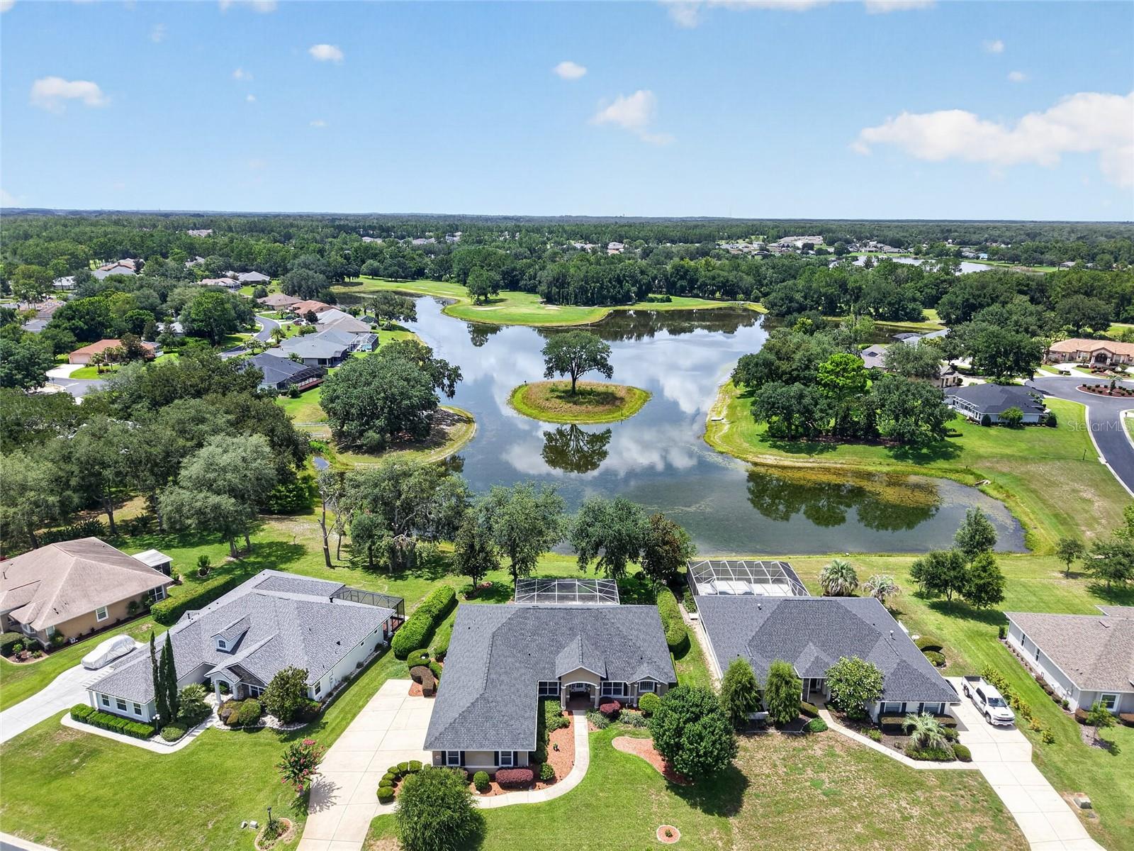 LAKE DIAMOND - Residential
