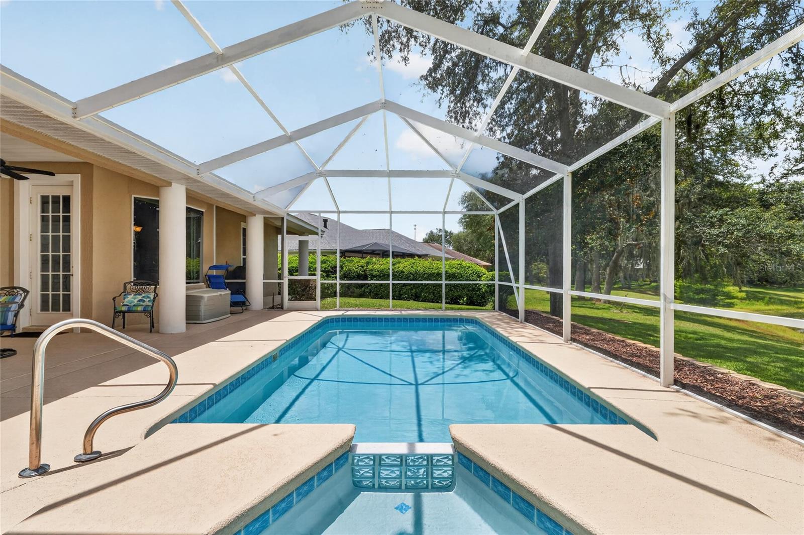LAKE DIAMOND - Residential