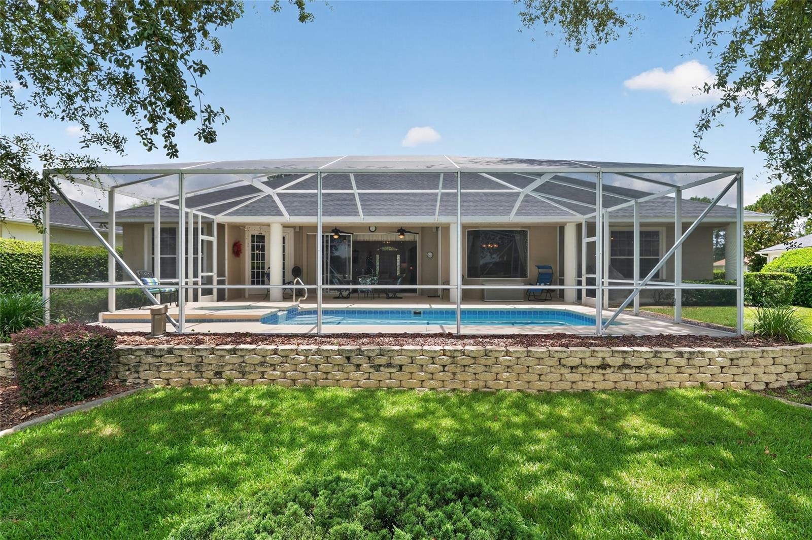 LAKE DIAMOND - Residential