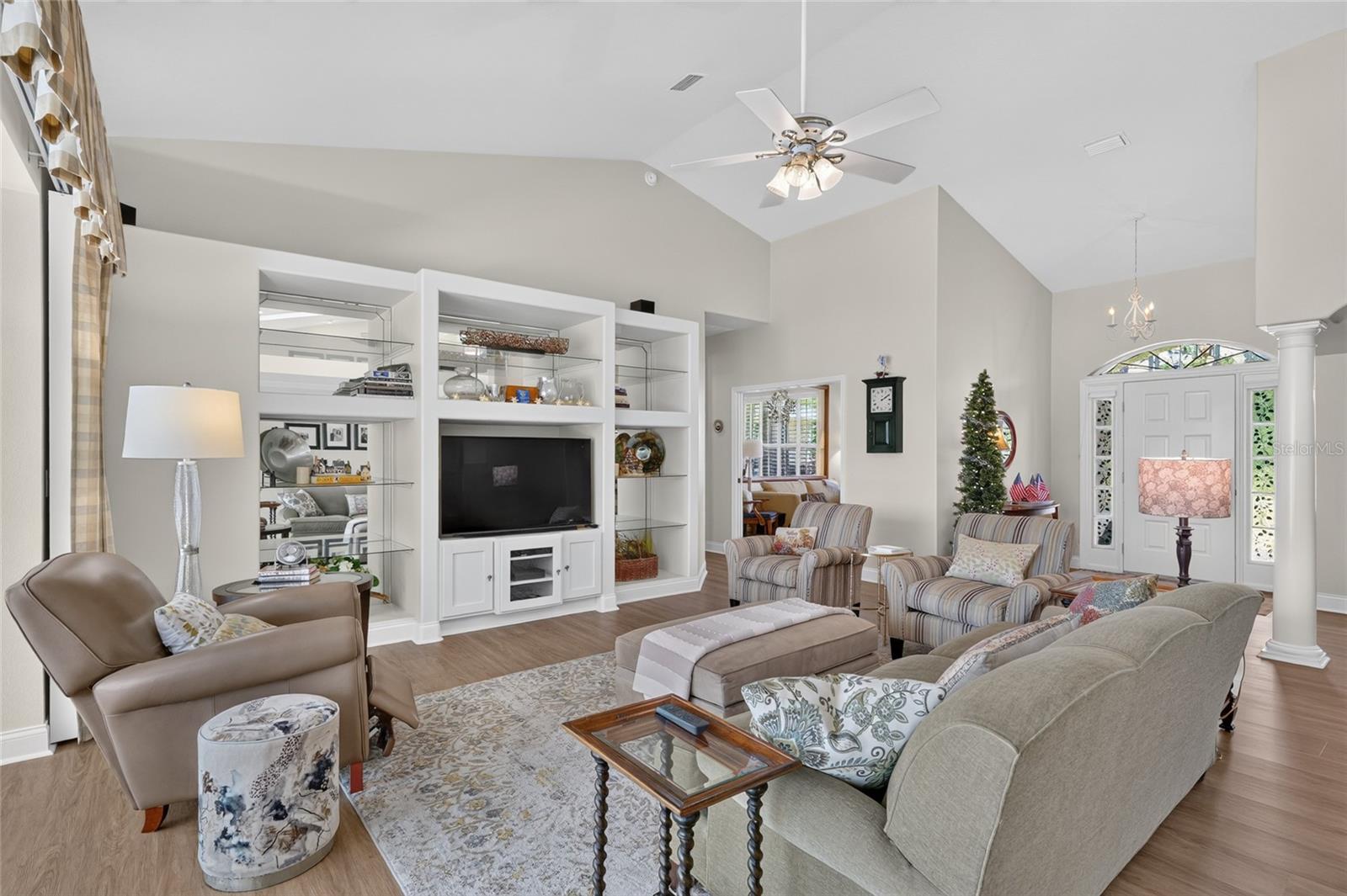 LAKE DIAMOND - Residential