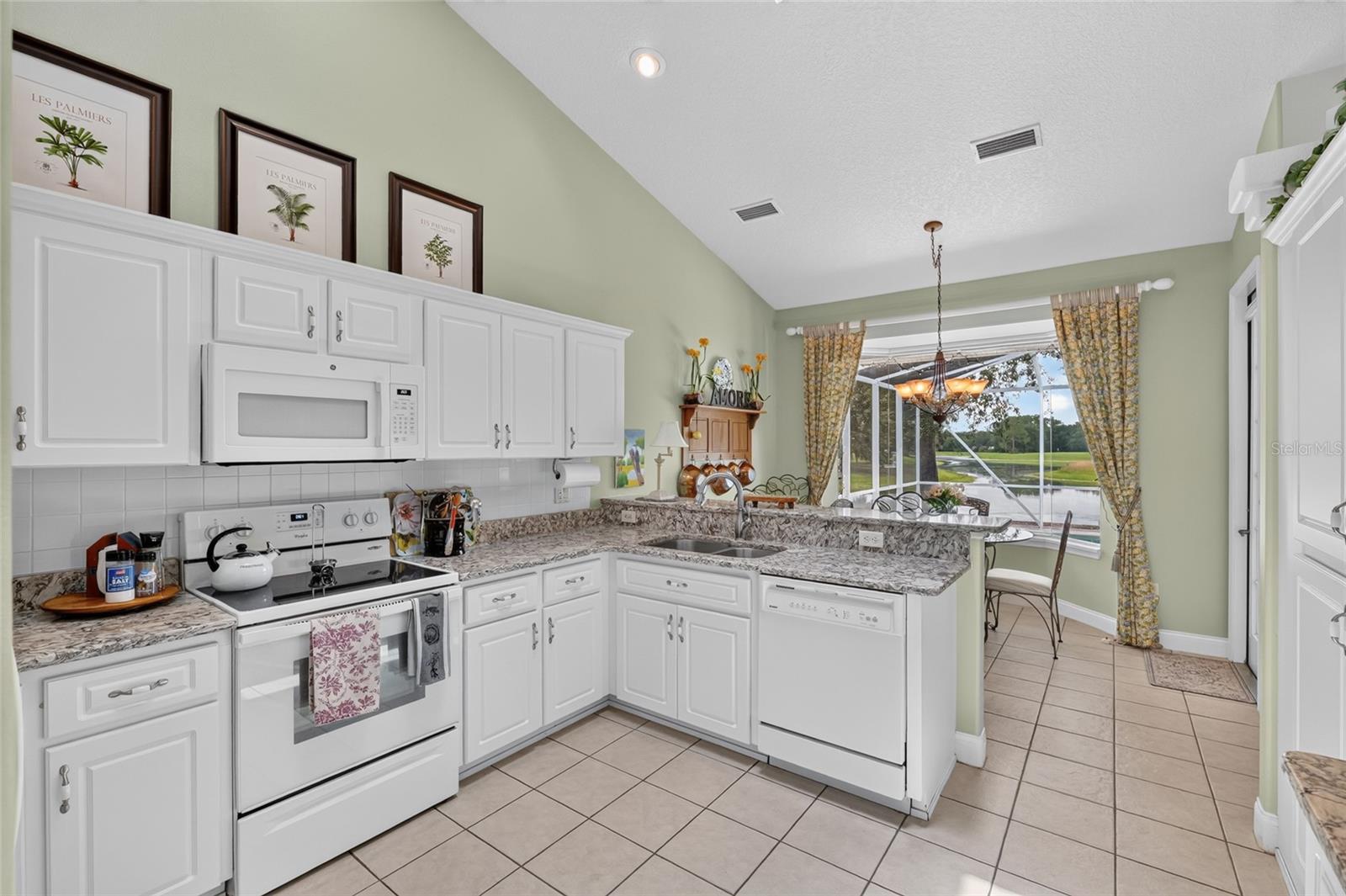 LAKE DIAMOND - Residential
