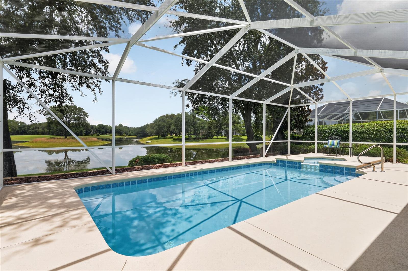 LAKE DIAMOND - Residential